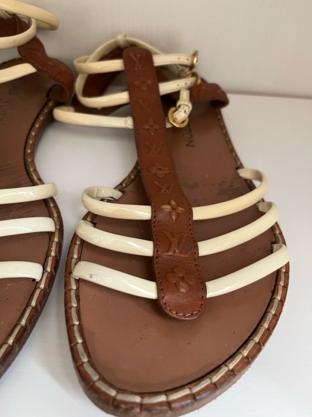 Louis Vuitton Brown and Cream Monogram Strappy Sandals - Picture 3 of 13